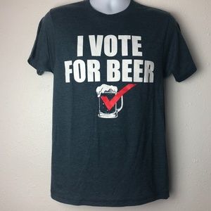 Mens "I VOTE FOR BEER" T Shirt Small JEM